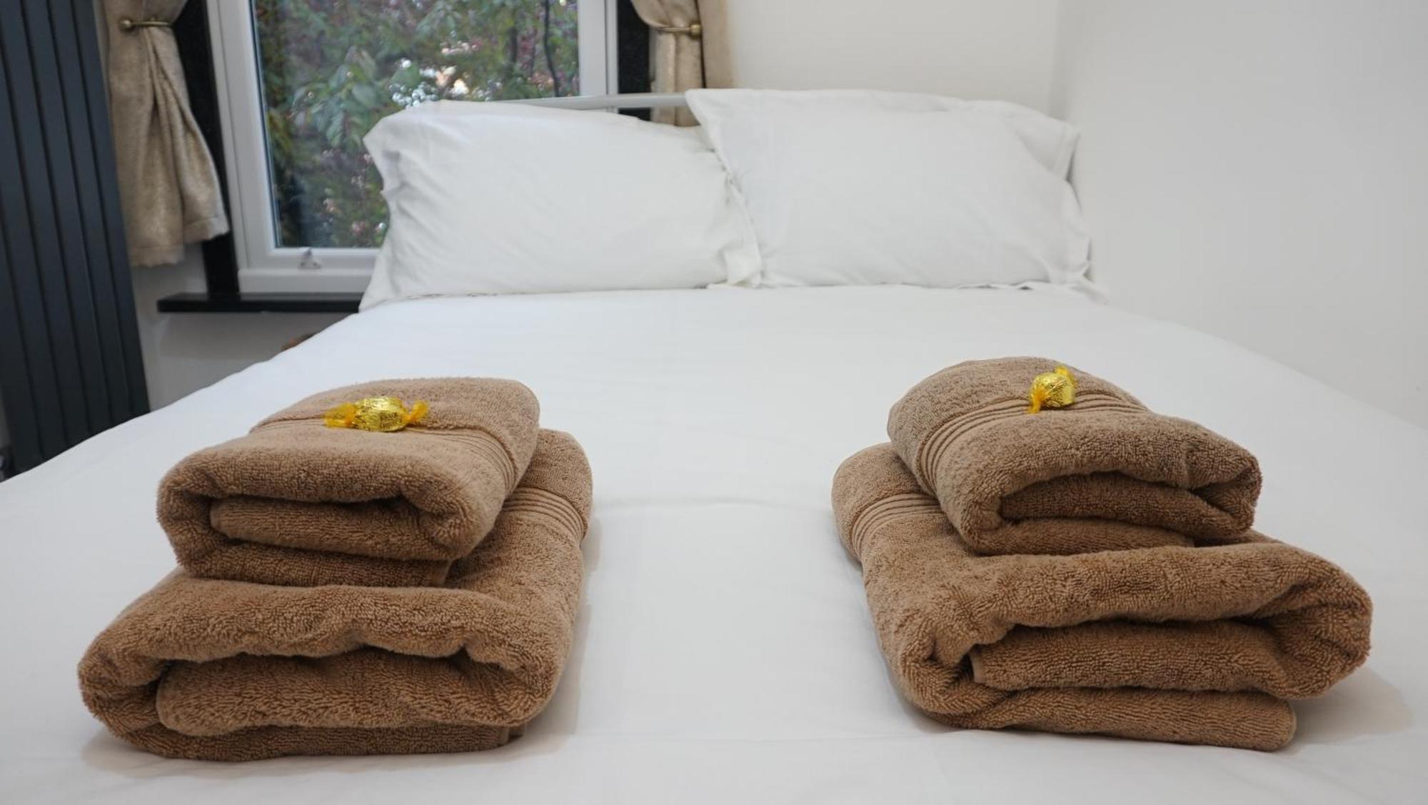 Beautiful Sleeps 6, 2 Minutes To Metro * Лондон